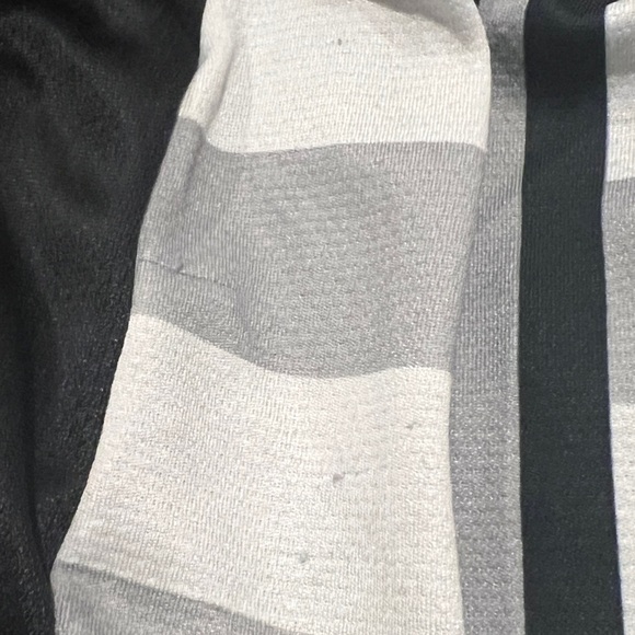 Men’s Nike Dri fit basketball/athletic shorts - Picture 4 of 5